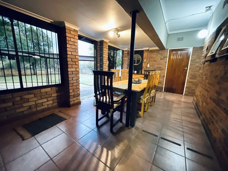 3 Bedroom Property for Sale in Protea Park North West